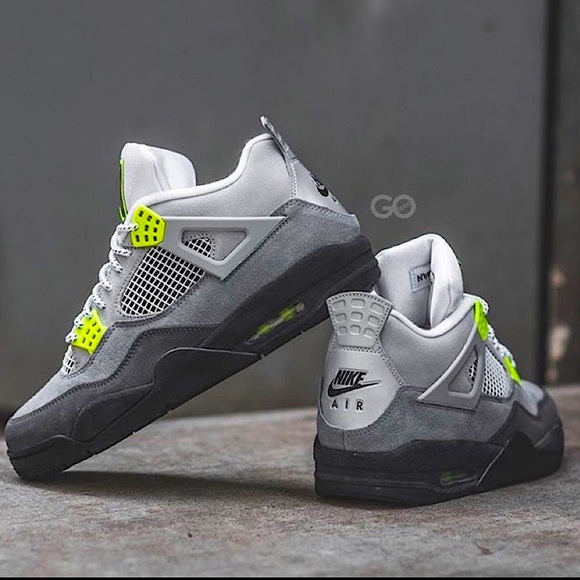 Air Jordan 4 Retro SE GS 'Neon 95' - dead stock - Picture 1 of 9